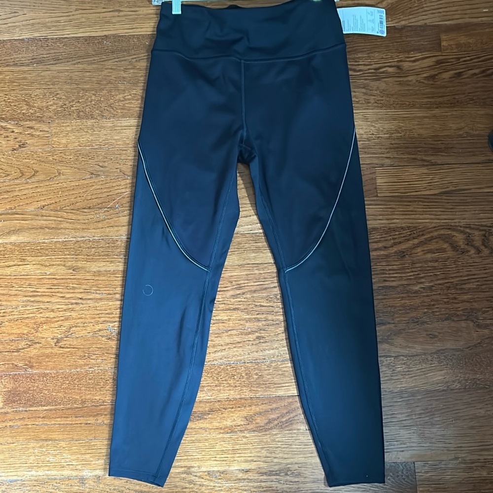 Athleta NWT size M running  pants, High rise waistband in black